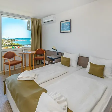 Európa Hotel 3*